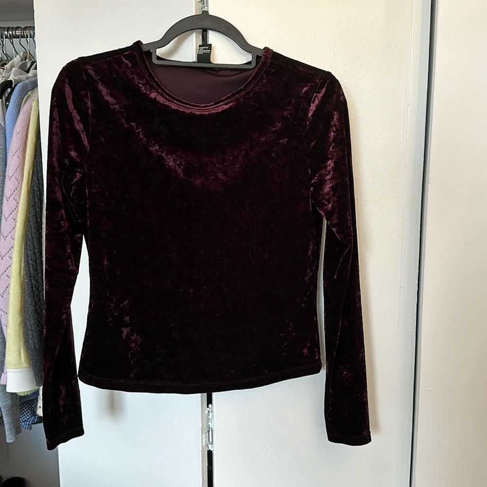 Crushed velvet red wine color top